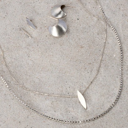 SILVER MARQUISE NECKLACE