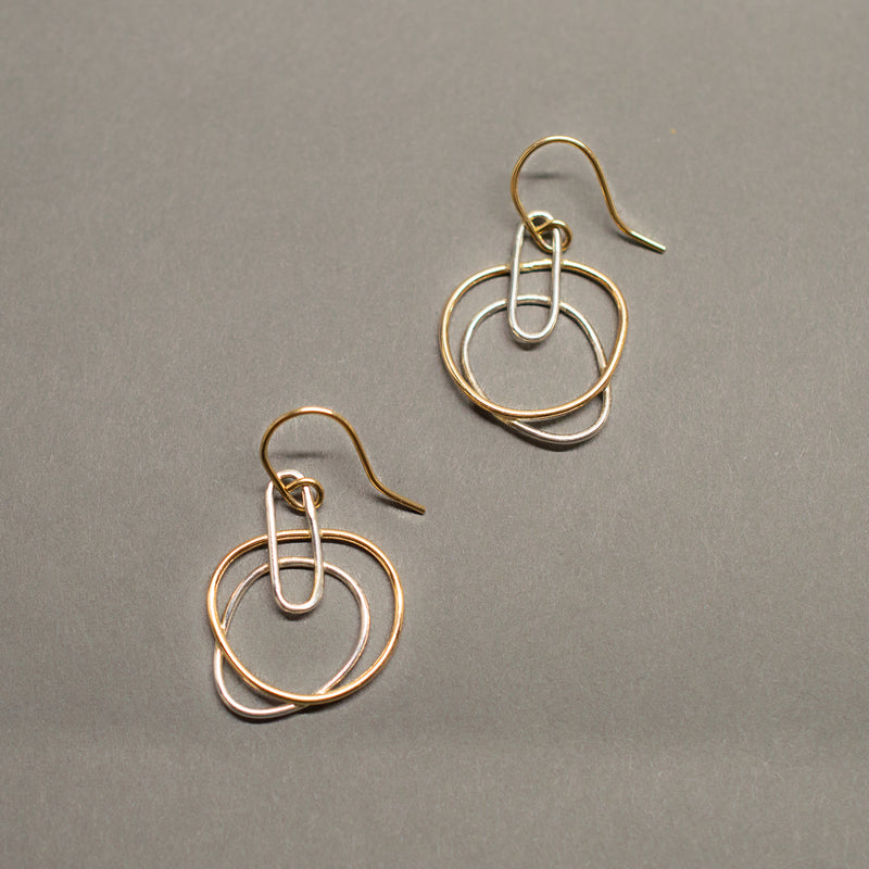 SMALL POOL TWO TONE EARRING